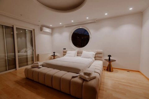 7 bedrooms Villa in Kalyvia Thorikou, Greece No. 107938 17