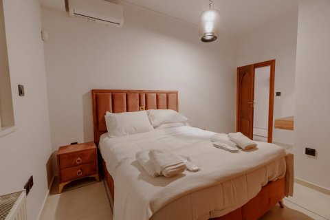 7 bedrooms Villa in Kalyvia Thorikou, Greece No. 107938 11