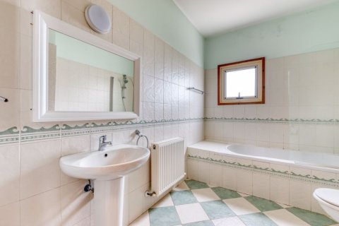 4 bedrooms Villa in Aradippou, Cyprus No. 36761 25