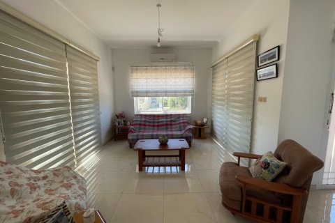 Земельный участок с 6 спальнями в Пафос, Кипр №65102 7