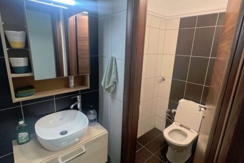 194m² Commercial property in Evosmos, Greece No. 108162 8