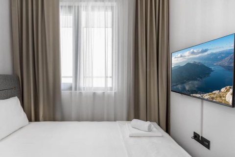 2 bedrooms Apartment in Budva, Montenegro No. 104802 4