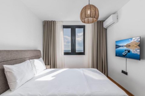 2 bedrooms Apartment in Budva, Montenegro No. 104802 6