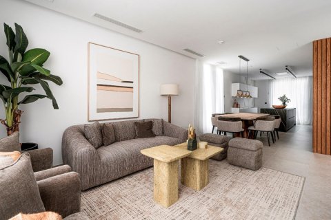 4 bedrooms Villa in Duc Hoa Thuong, Vietnam No. 83819 15