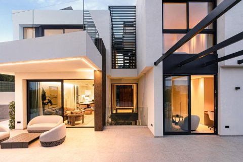 4 bedrooms Villa in Duc Hoa Thuong, Vietnam No. 83819 2