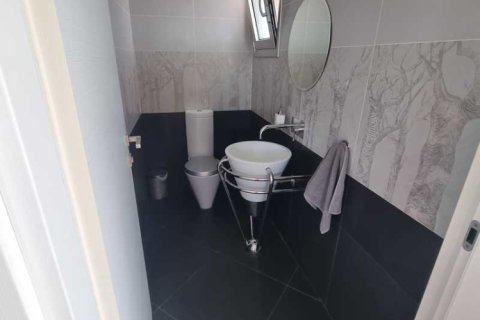 6 bedrooms House in Erimi, Cyprus No. 63544 16