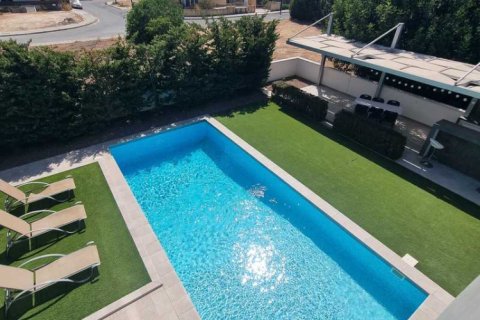 6 bedrooms House in Erimi, Cyprus No. 63544 2