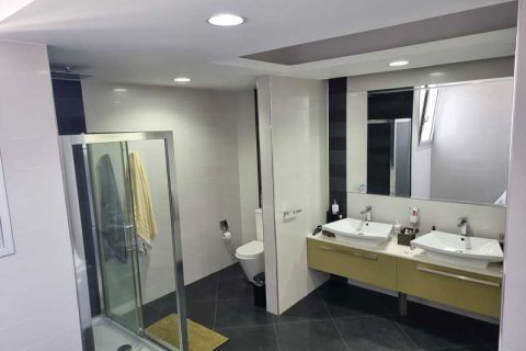 6 bedrooms House in Erimi, Cyprus No. 63544 15