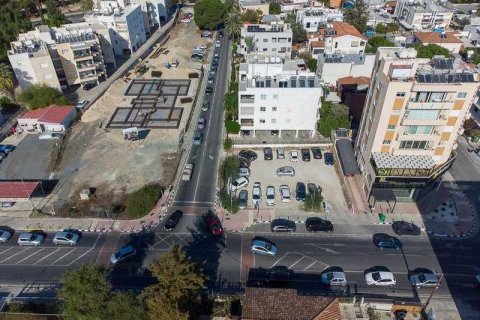 Commercial property in Strovolos, Cyprus No. 35766 2