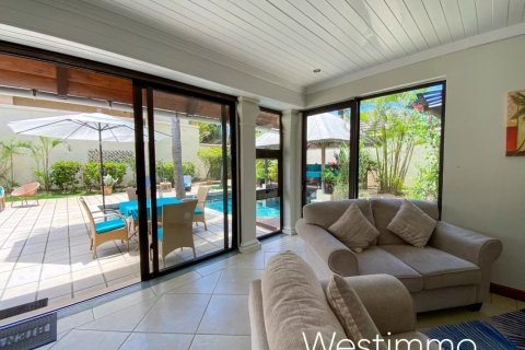 3 bedrooms Villa in Grand Baie, Mauritius No. 110221 10