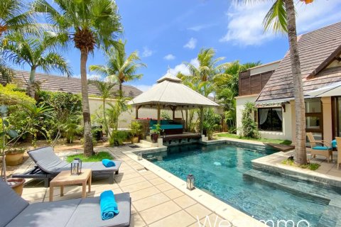 3 bedrooms Villa in Grand Baie, Mauritius No. 110221 2