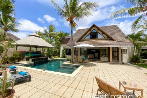 3 bedrooms Villa in Grand Baie, Mauritius No. 110221 5