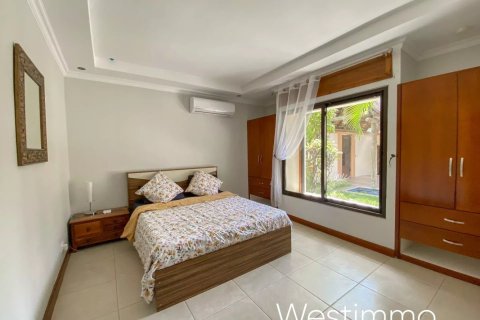 3 bedrooms Villa in Grand Baie, Mauritius No. 110221 23