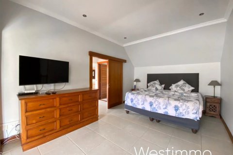 3 bedrooms Villa in Grand Baie, Mauritius No. 110221 13