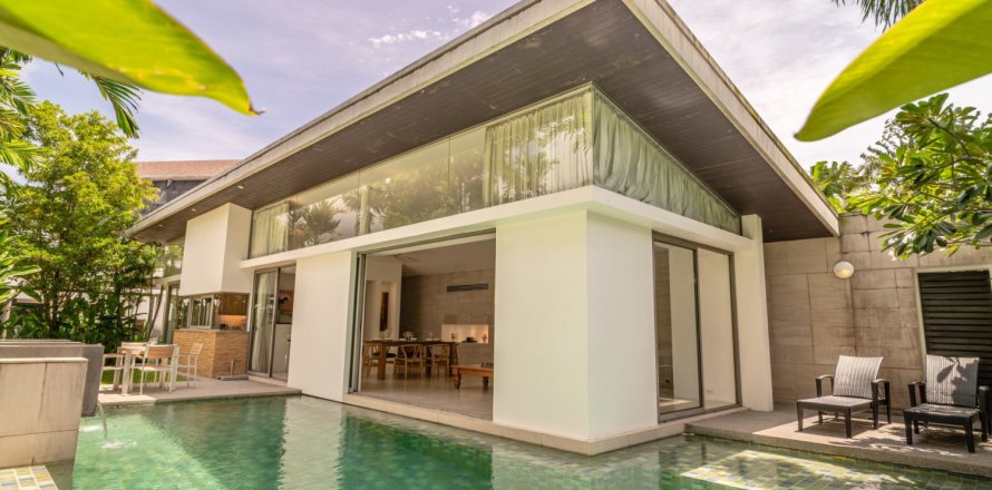 3 bedrooms Villa in Phuket, Thailand No. 86490