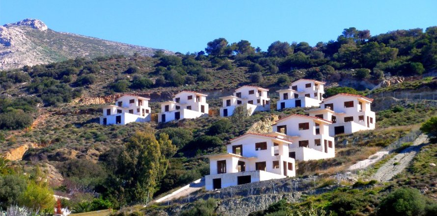 Studio House in Saronida, Greece No. 59665