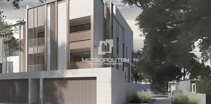 4 bedrooms Townhouse in District 7, UAE No. 118608