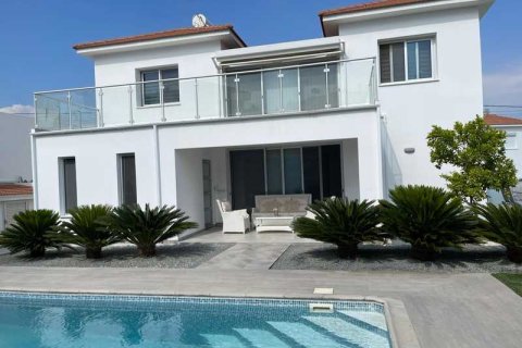 5 bedrooms House in Parekklisia, Cyprus No. 39593 4
