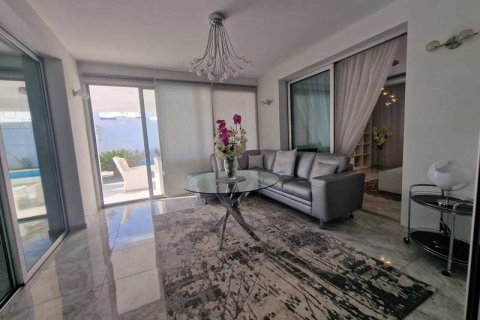5 bedrooms House in Parekklisia, Cyprus No. 39593 5