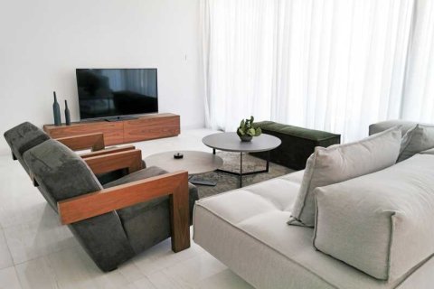 2 bedrooms Apartment in Nicosia, Cyprus No. 77464 12