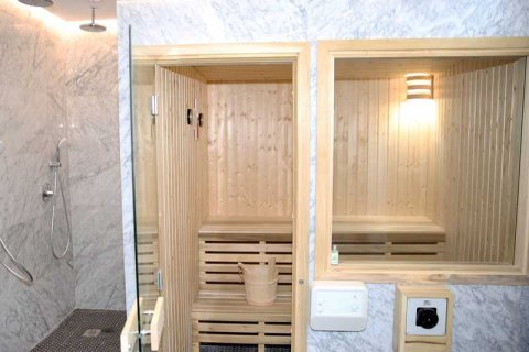 2 bedrooms Apartment in Nicosia, Cyprus No. 77464 16