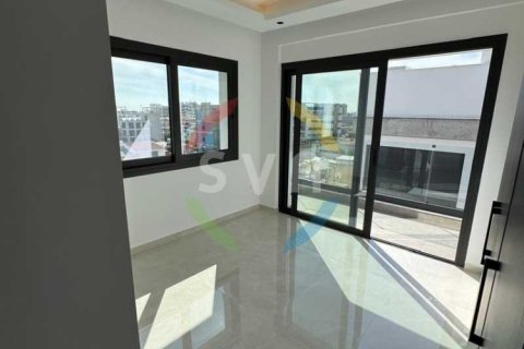 3 bedrooms Penthouse in Limassol, Cyprus No. 81428 10