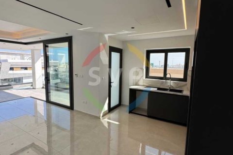 3 bedrooms Penthouse in Limassol, Cyprus No. 81428 1