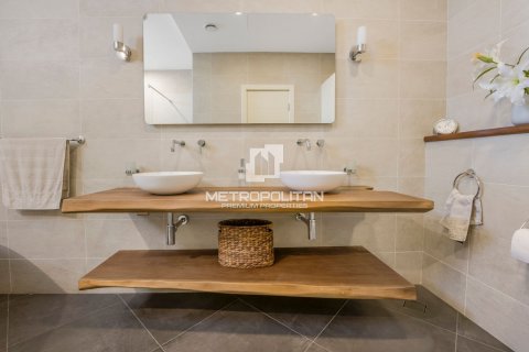 Квартира с 3 спальнями в Phuc Xa, Вьетнам №93995 22