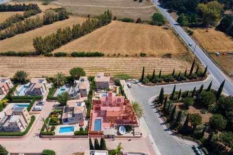 3 bedrooms House in Polis, Cyprus No. 30285 6