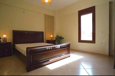 8 bedrooms Villa in Central Greece, Greece No. 104894 3