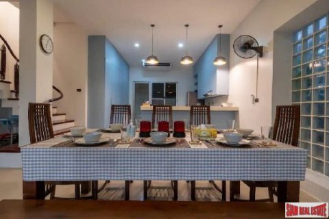 3 dormitorios Townhouse en Bangkok, Thailand No. 96298 17