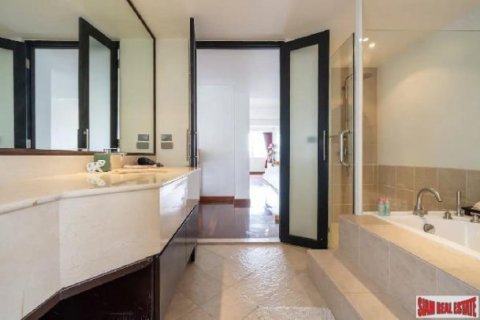 3 dormitorios Townhouse en Bangkok, Thailand No. 96298 10