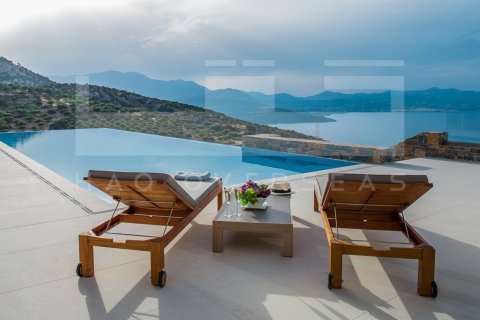 5 bedrooms Villa in Crete, Greece No. 24355 15