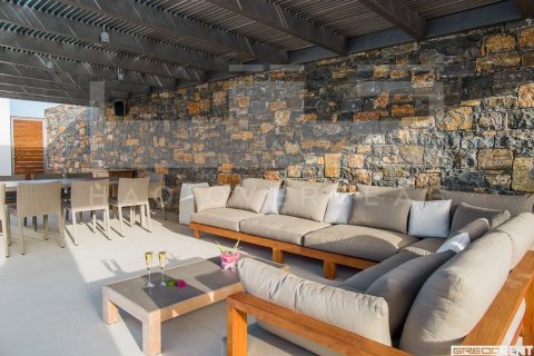 5 bedrooms Villa in Crete, Greece No. 24355 17