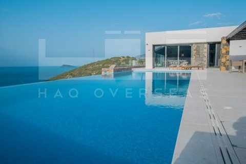 5 bedrooms Villa in Crete, Greece No. 24355 16