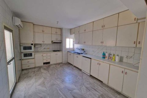 5 bedrooms Apartment in Limassol, Cyprus No. 84521 4