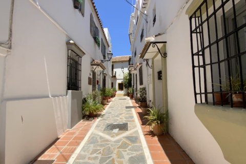 Вилла с 5 спальнями в Марбелья, Испания №27644