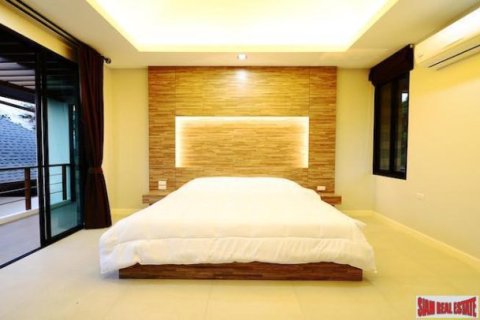 3 bedrooms Villa in Rawai, Thailand No. 96719 10