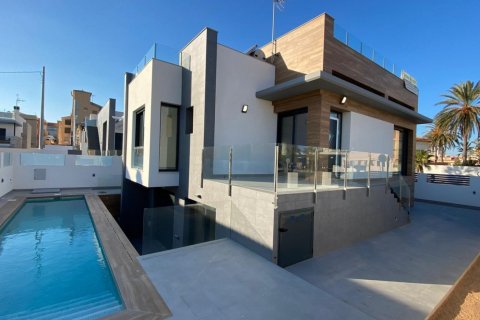 4 bedrooms Villa in La Mata, Spain No. 116539
