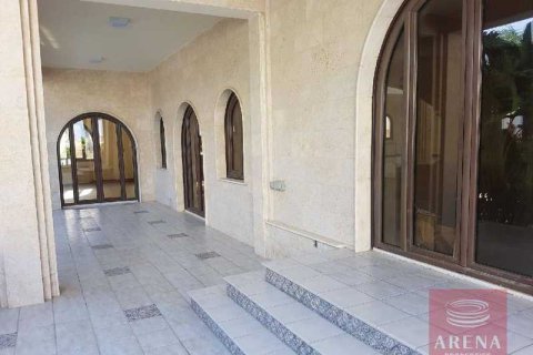 5 bedrooms Villa in Oroklini, Cyprus No. 79651 9