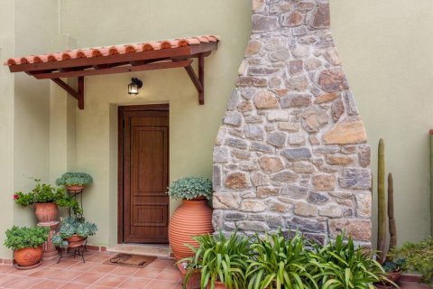 4 bedrooms Villa in Chania, Greece No. 55601 9