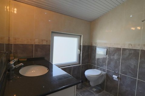 4 rooms Apartment in Lien Chieu, Vietnam No. 18063 17