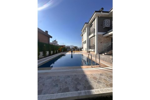 4 bedrooms Villa in Dosemealti, Turkey No. 122203