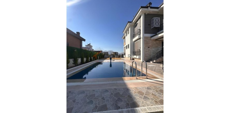 4 chambres Villa à Dosemealti, Turkey No. 122203