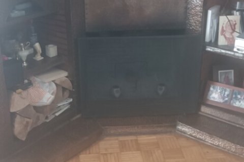 3 bedrooms Apartment in Athens, Greece No. 107579 3