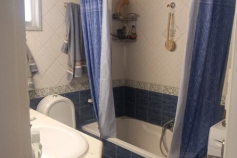 3 bedrooms Apartment in Athens, Greece No. 107579 8