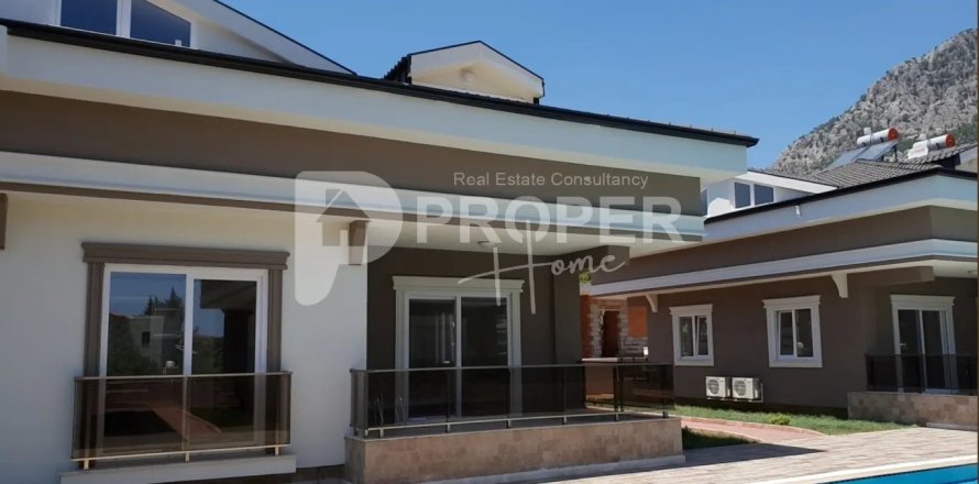 4 rooms Appartement à Nenh, Vietnam No. 13342