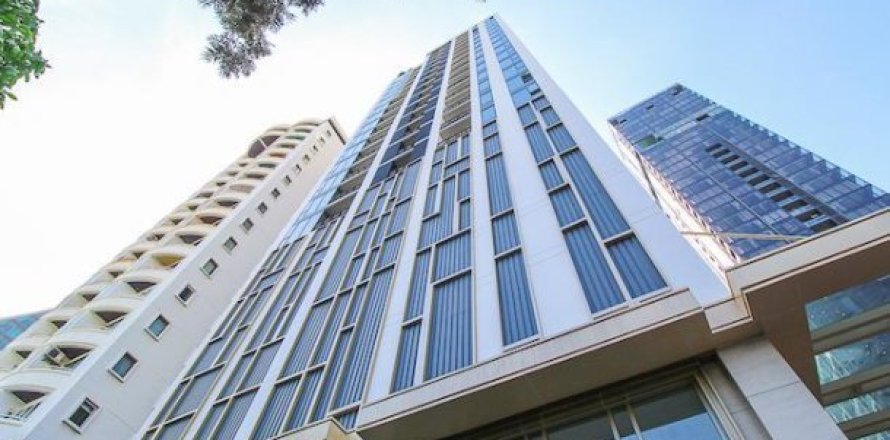 2 bedrooms Apartment in Bangkok, Thailand No. 96080