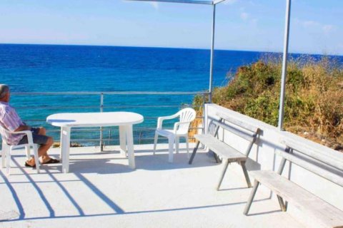 Отель, гостиница с 12 спальнями в Закинтос, Греция №69593 2