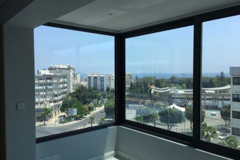 3 dormitorios Apartment en Limassol, Cyprus No. 44940 7